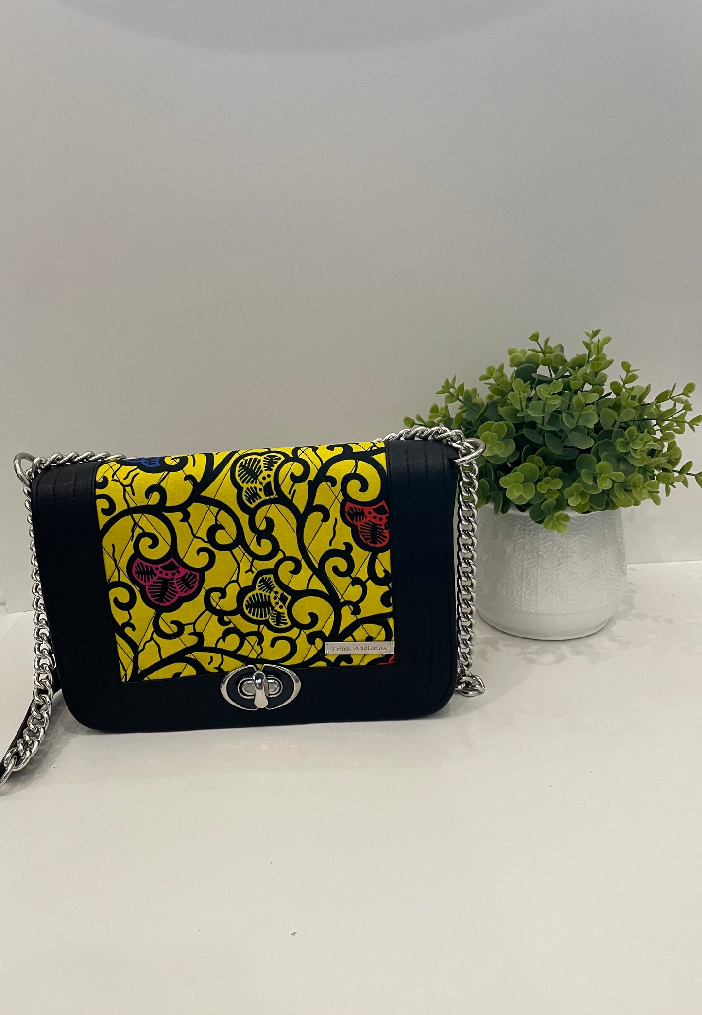 The Ewa Bag Roundtree Print