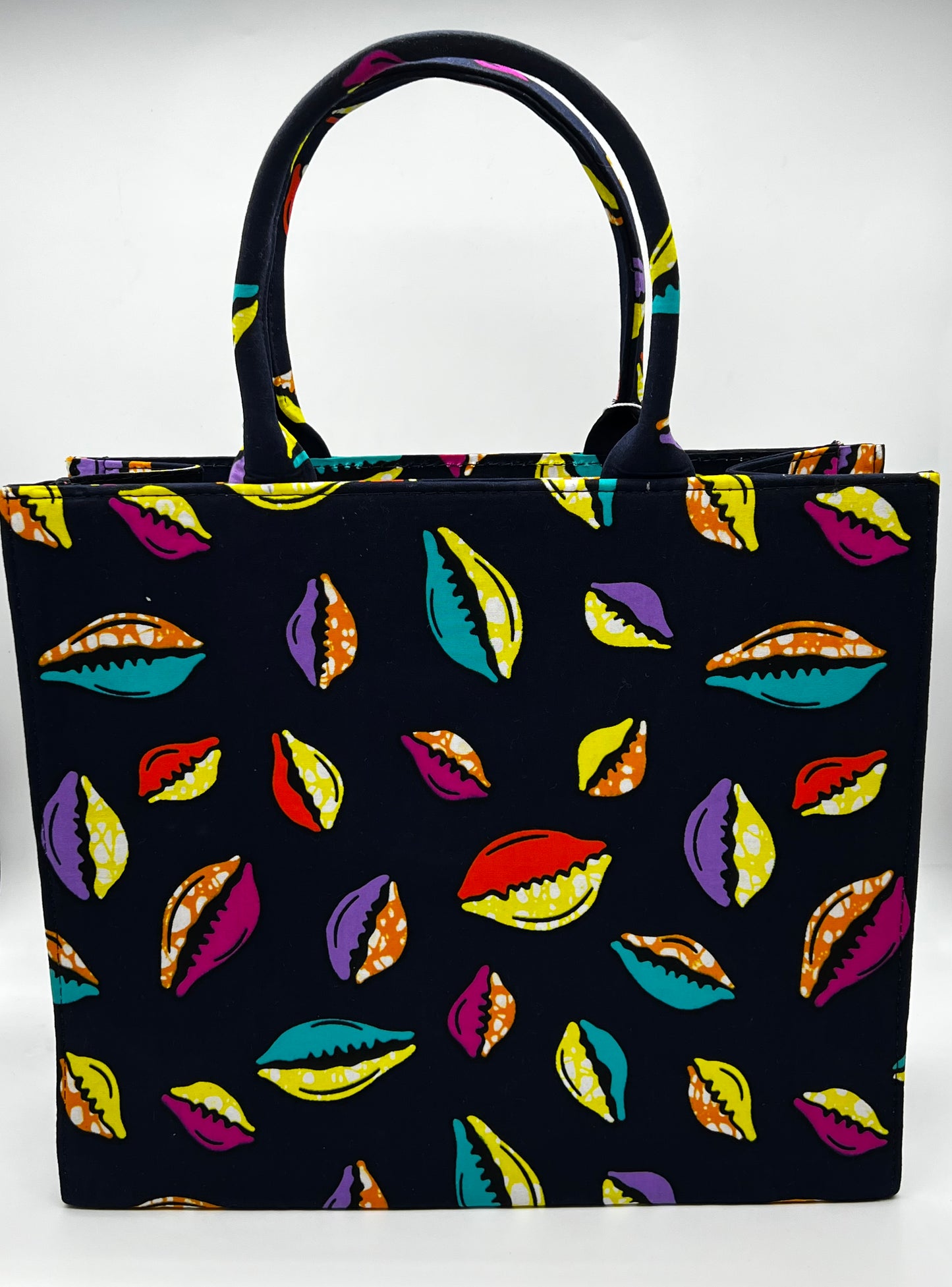 Tribal Multi Shells Plain -Tote